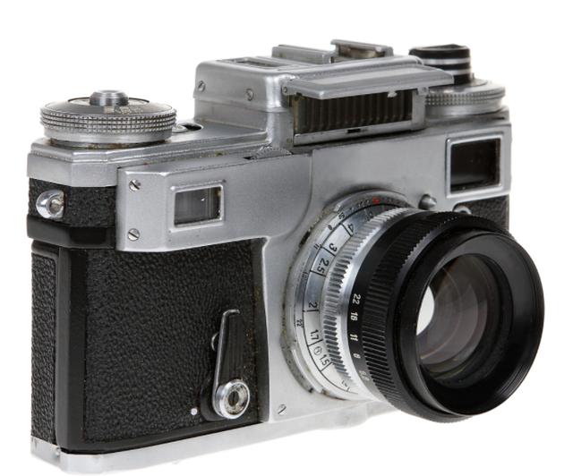 ‘十大足球赌注软件排行榜’冬季地板如何保养?(图3) 十大足球赌注软件排行榜